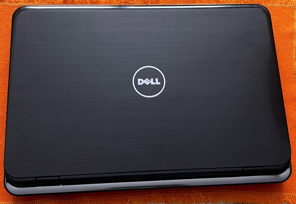 Laptop Dell Inspiron 5010, Intel i5, baterie nouă, SSD 128GB