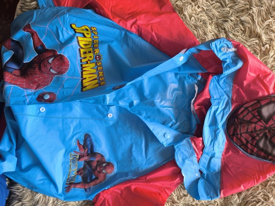 Плащ дождевик детский.