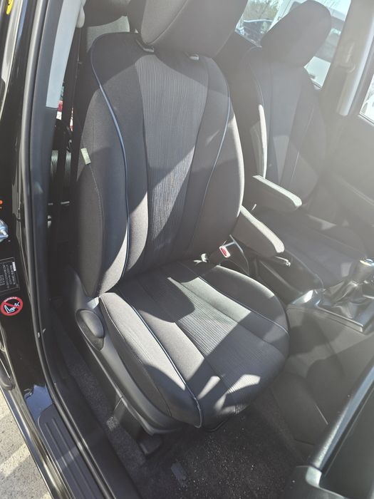 Мазда 5 2012г 2.0 бензин 6+1