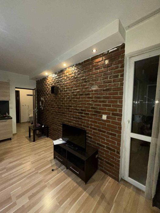 Дава се под наем Двустаен апартамент в София, Триъгълника - 60 кв.м за 509.49 € - Снимка #2