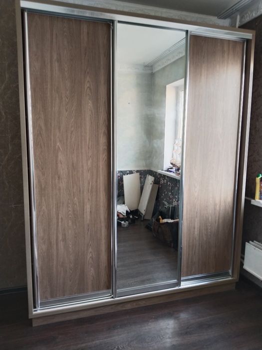 Постельной шкаф для одежды