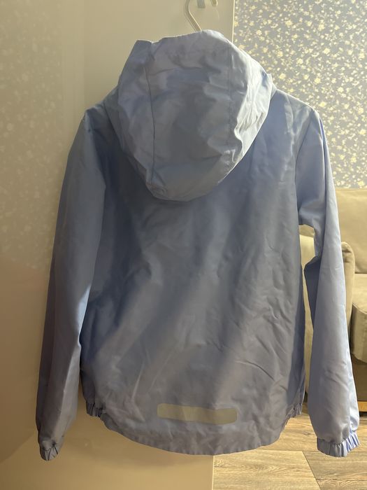 Продам куртку демисезонная