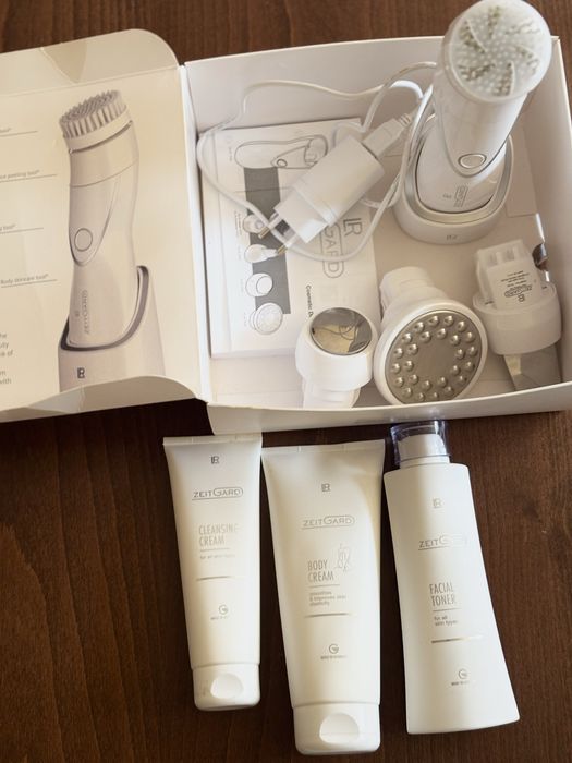 Комплект за почистване на лице