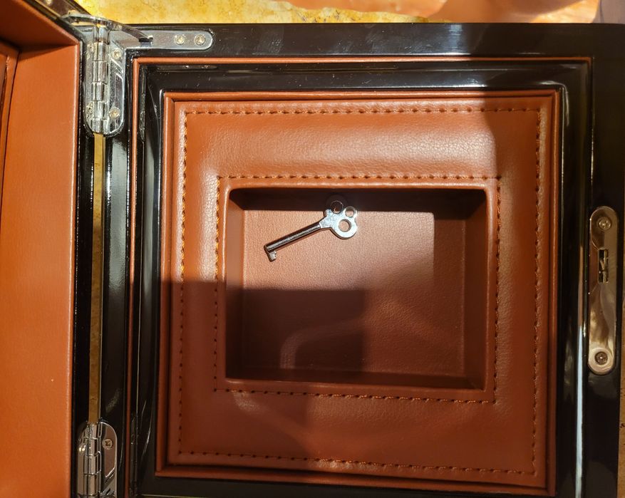 Дамски Часовник Бовет, Bovet