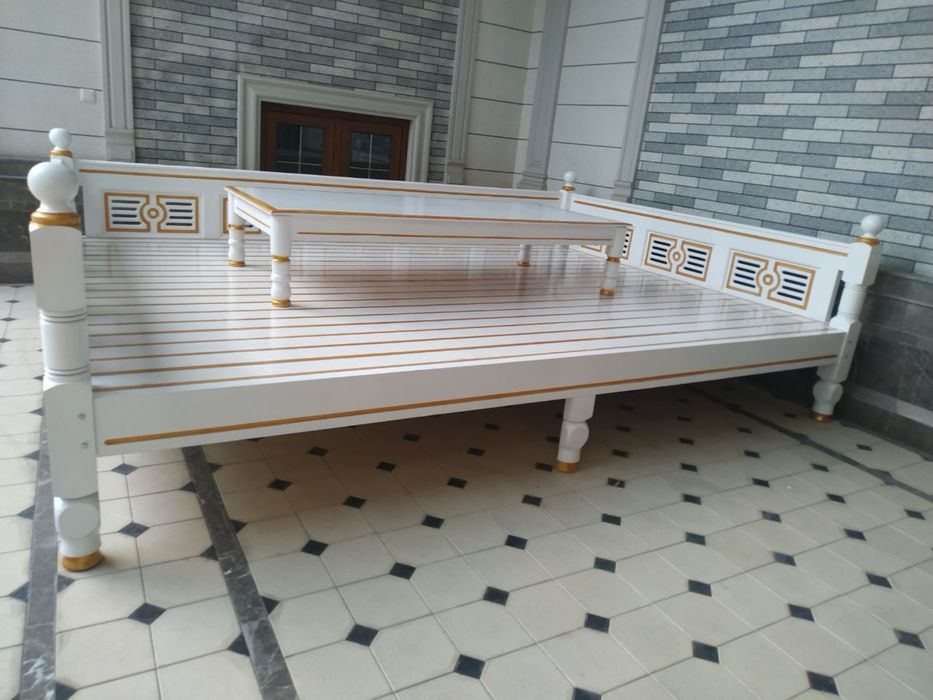 Kravat suri tapchan 2milyon 600ming so’mdan bowlab