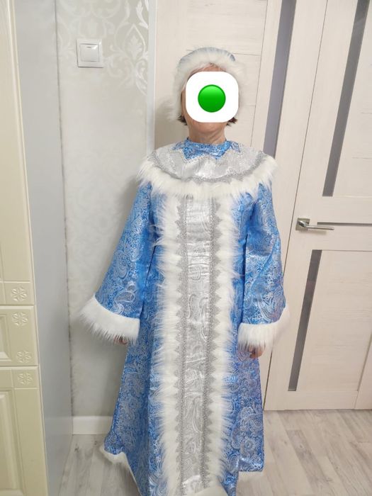 Продам костюм снегурочки
