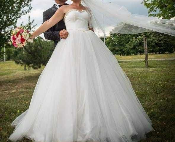 Сватбена рокля тип принцеса