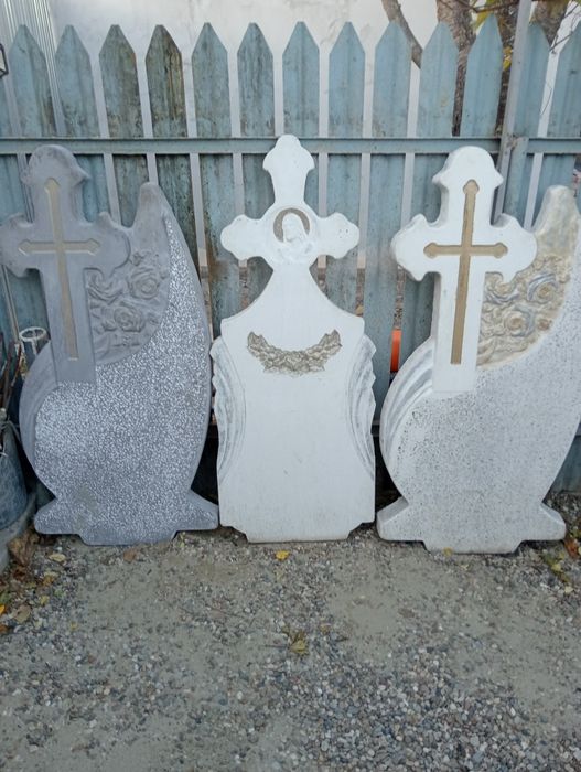 Stâlpișori beton și mozaic