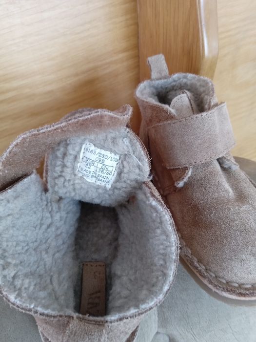 Детски ботуши-апрески,боти-естествен велур, маратонки-светещи,пантофи