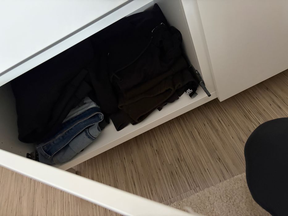 Vand ansamblu depozitare Besta Ikea.