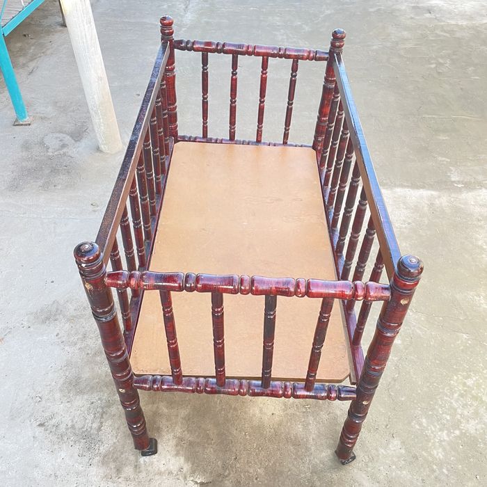 Детский кровать