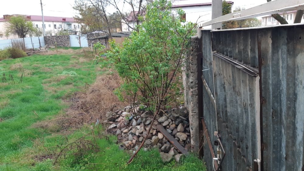 Учхоз Алишеробод М.Улугбекский р-н. Про-ся 8-соток земельный участок