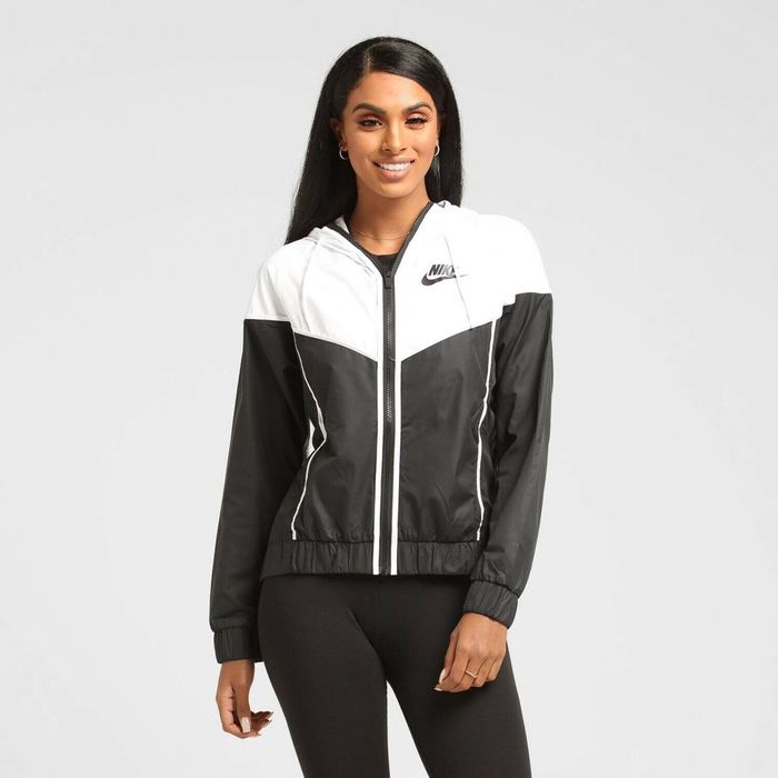 Nike яке/ ветровка/ пролетно-есенно