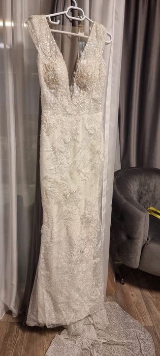 Vând rochie de mireasa Milla Nova mărime 40 noua