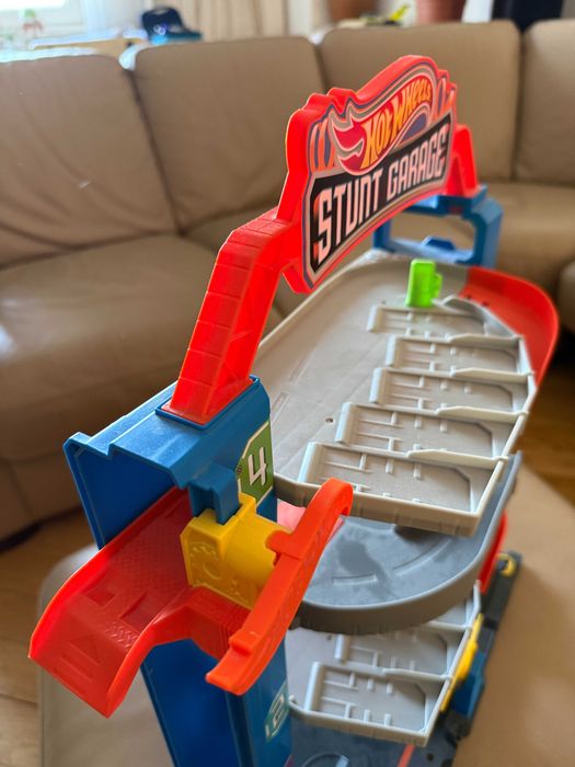 Parcare Hot Wheels Stunt Garage