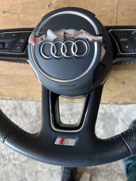 Оригинален волан за Ауди Audi A3 Q3 Q2 A7 81A419091 K рязан Sline