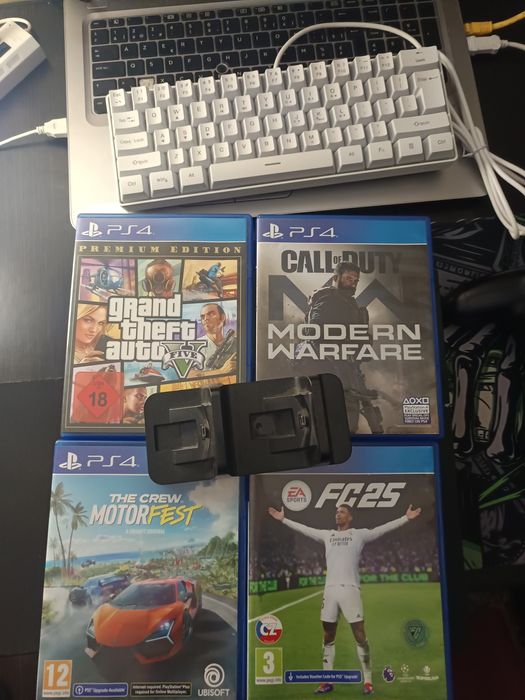 PlayStation 4 normal