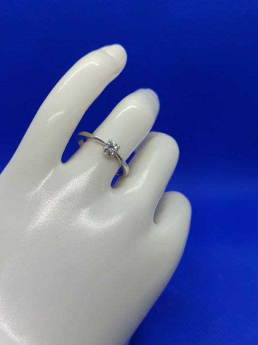 Годежен пръстен с диамант