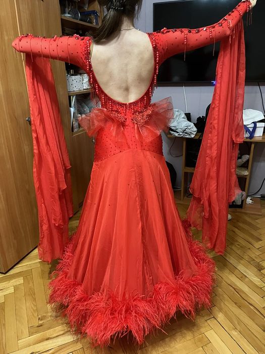 Рокля за стандартни танци