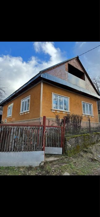 Casa cu 48 arii teren chiuzbaia