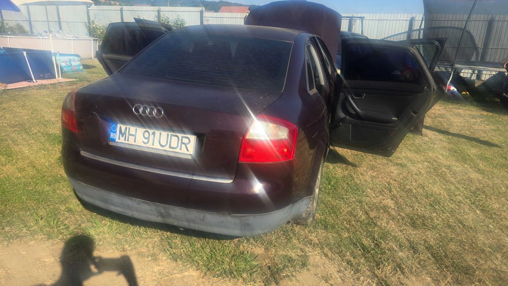 AUDI A4 0 — imagine 5