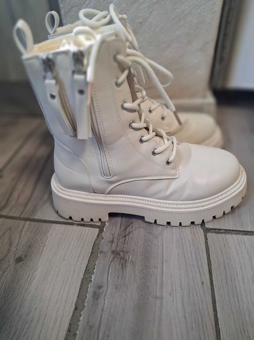 Топли дамски боти-37