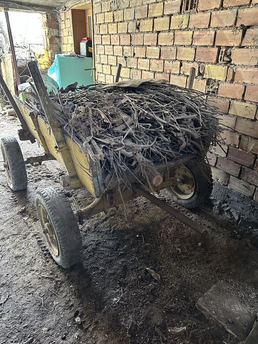 Продавам Каруца в добро състояние