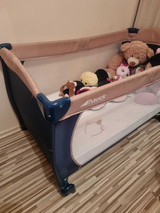 детско легло Hauck.