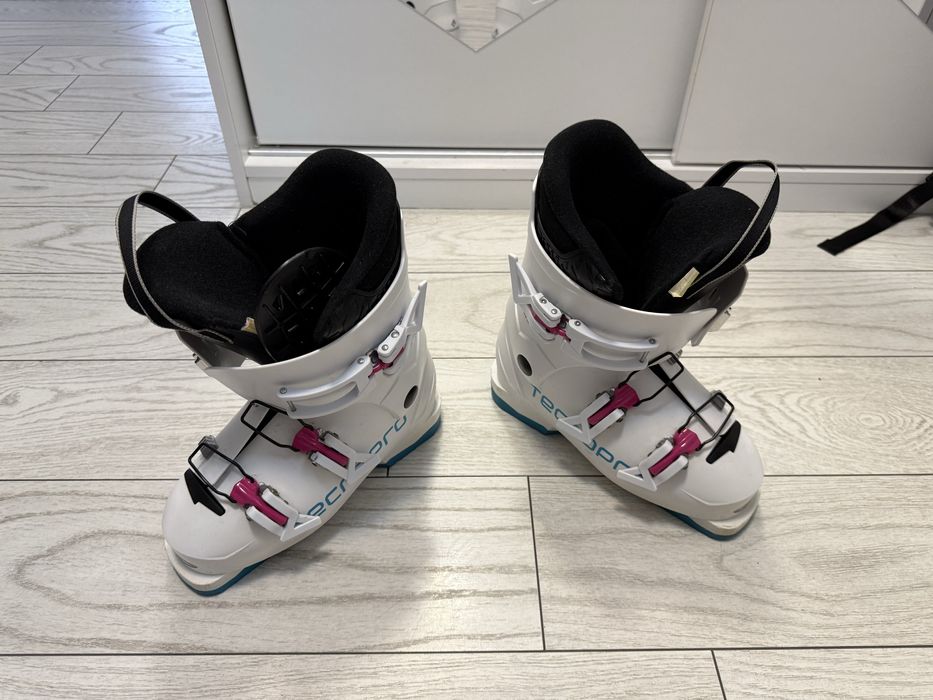 Clapari schi ski 36 23 23.5 cm ca noi 276mm tecnopro