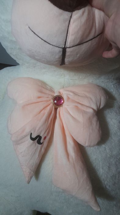 Продам плюшевого медведя