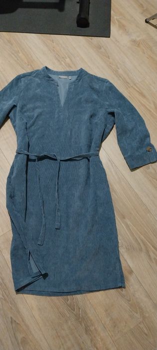 Рокля от рипсено кадифе