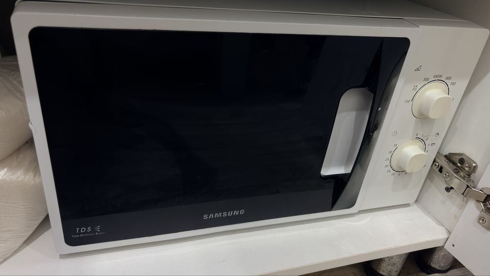 Продается микроволновка