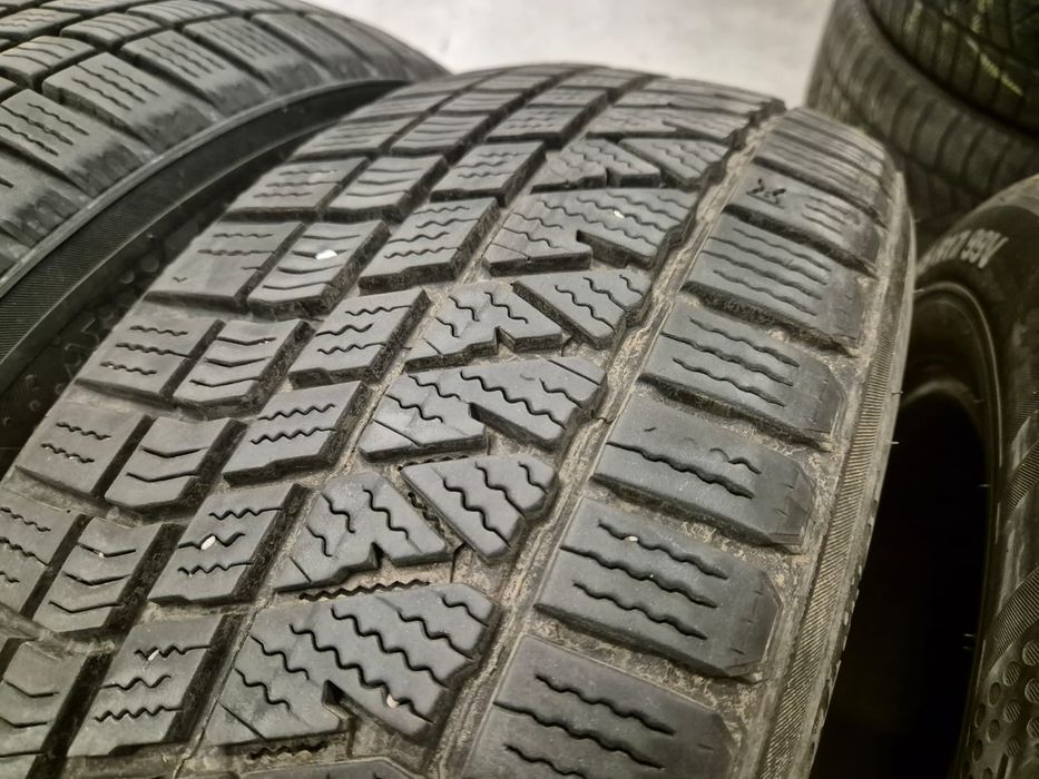 4 anvelope iarna Kumho 215 65 17 stare foarte buna