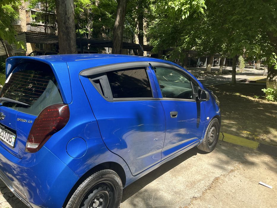 Продам spark 2014 год