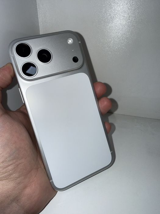 17 pro max 256 silver 13 цикл