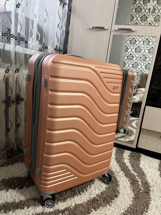 Продам чемодан ,недорого!!!Костанай