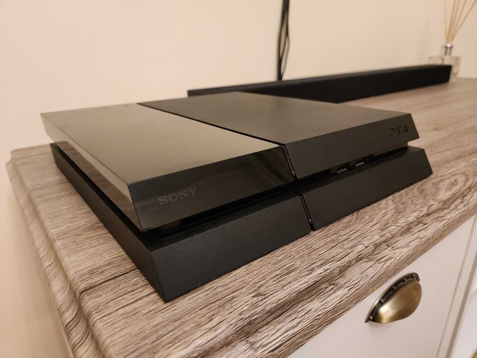 PlayStation 4 (PS4) 500GB - Modat, Complet functional