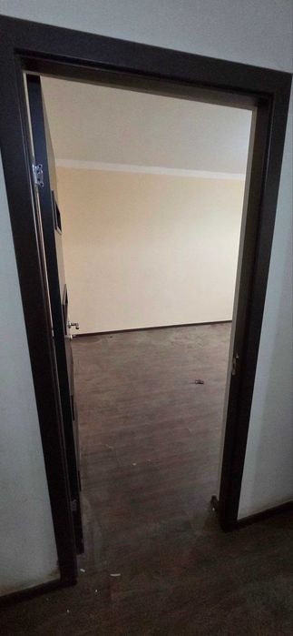 RANCH universitet Monej yonida 1 qavatida 3 xonali kvartira sotiladi: