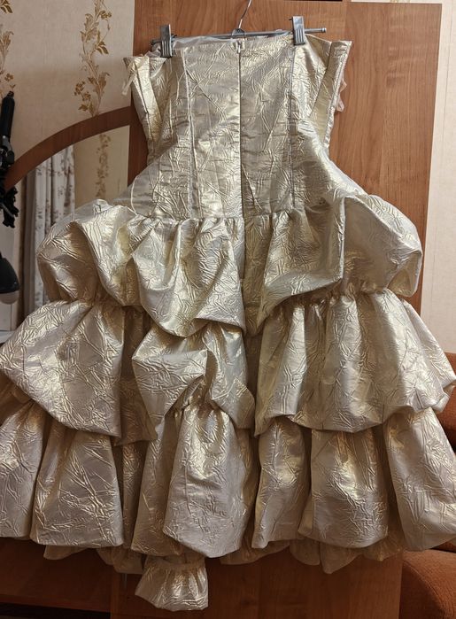 Платье для юной девушки