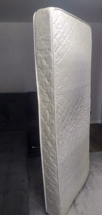 Матрас для односпальной кровати