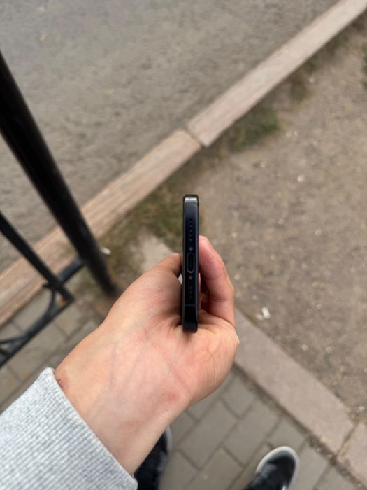 Продам iphone 16 128gb !