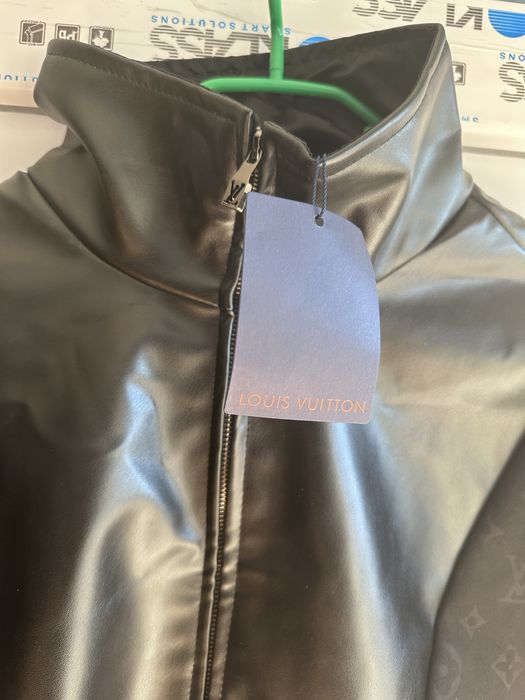 Jacheta Louis Vuitton M si L in stoc