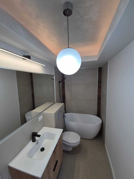 Casă nouă de vânzare – poziție pe colț, curte pe 3 laturi, zona Elvila