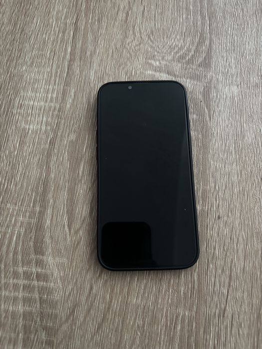 Vand iphone 13 nou