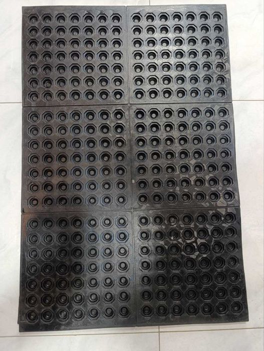 Противоскользящий резиновый коврик 60×90 см для бара, лестниц и входа