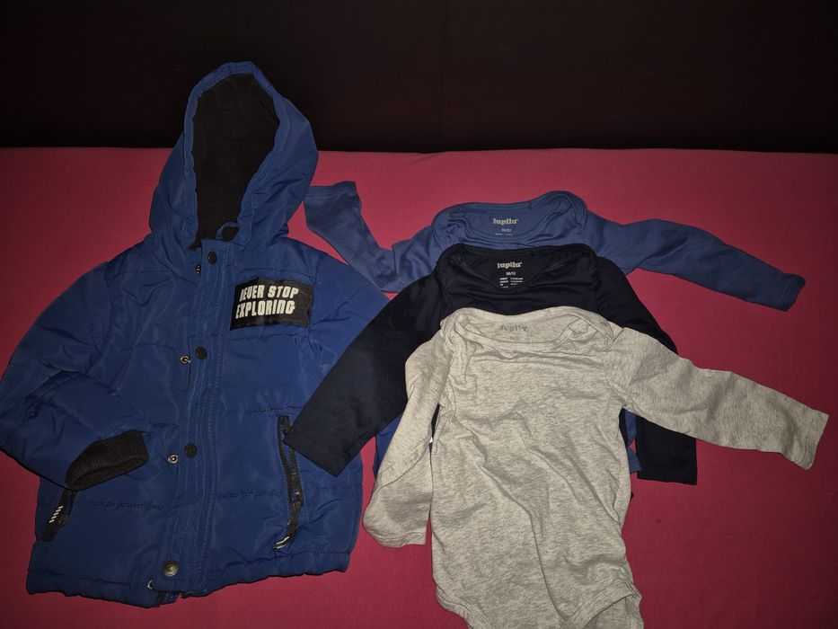 Geacă groasă şi set de 3 body-uri mărimea 86