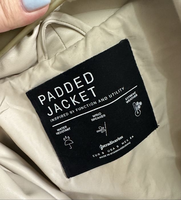 Зимняя куртка «Stradivarius”