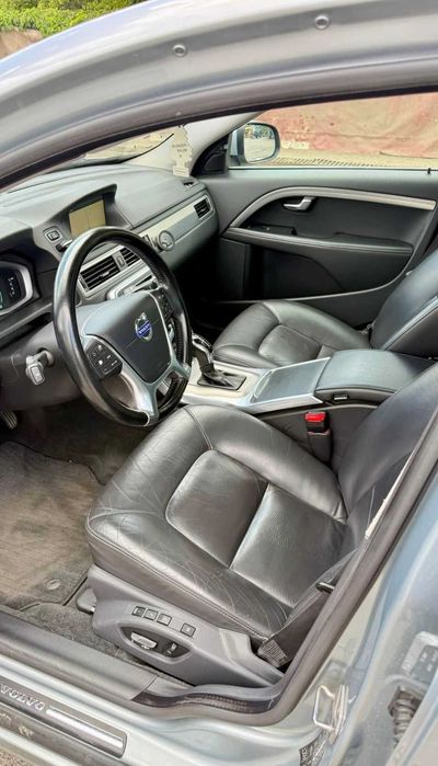 Volvo v70 D5 AWD