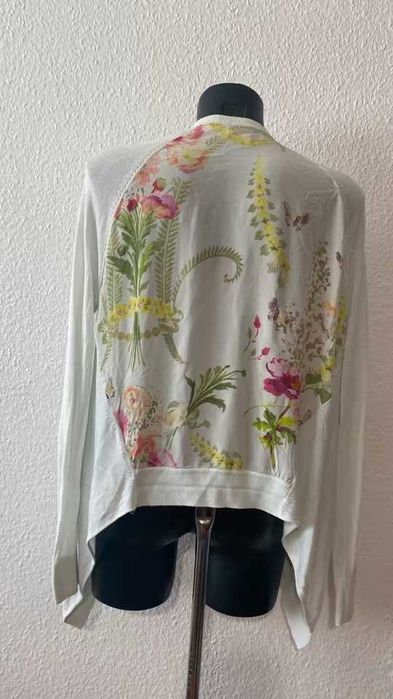 Un cardigan foarte frumos, mărimea 36/38, de la Zara