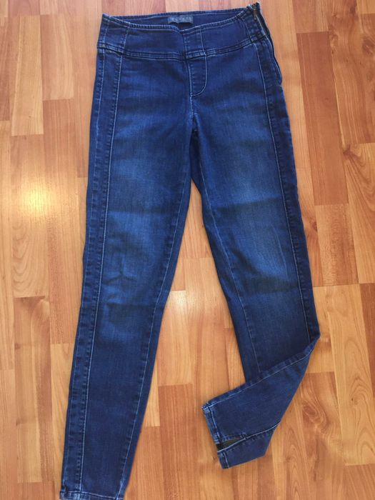 Blugi pantaloni guess